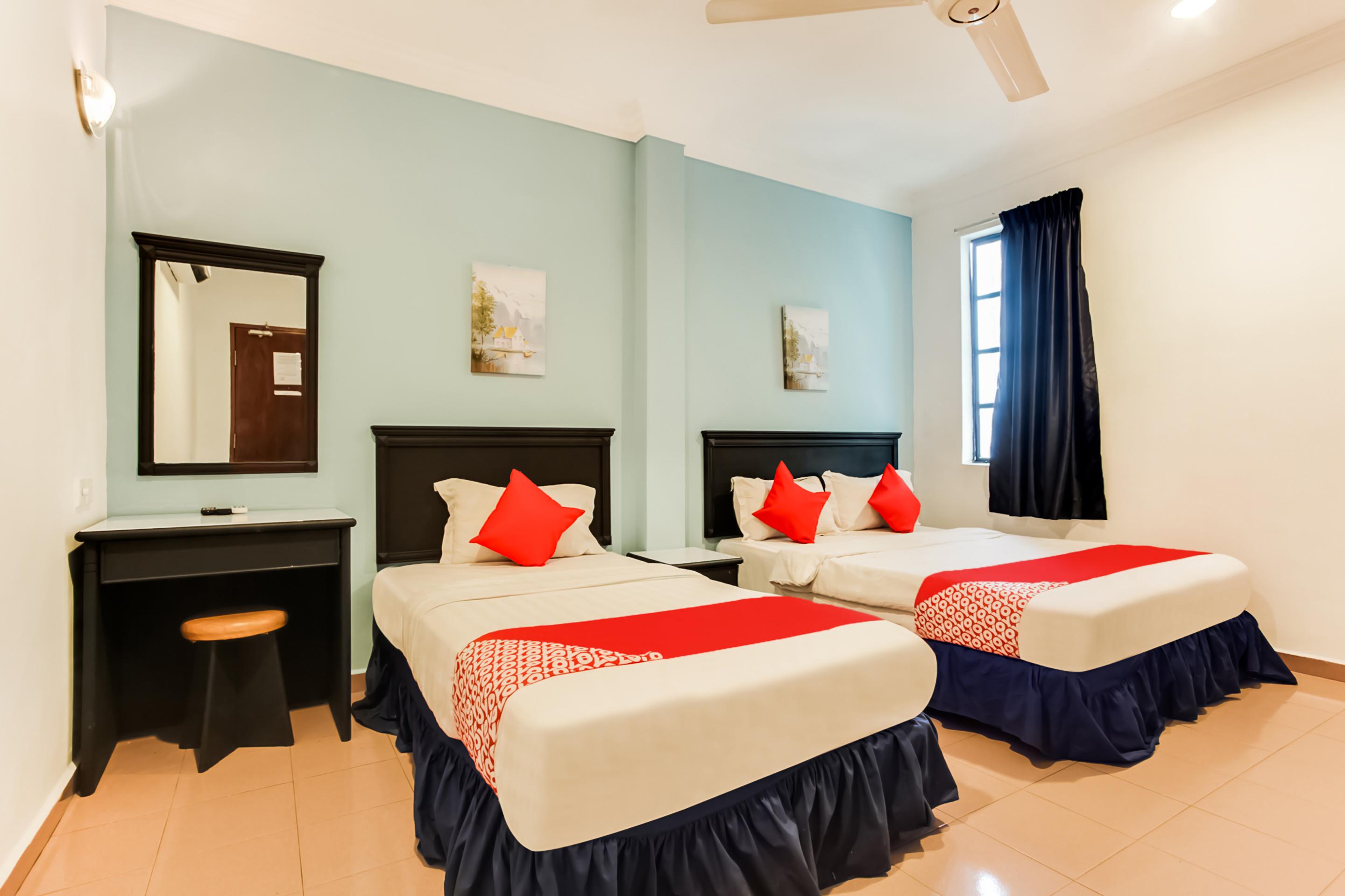 Hotel Home 88 Teluk Intan Exterior foto