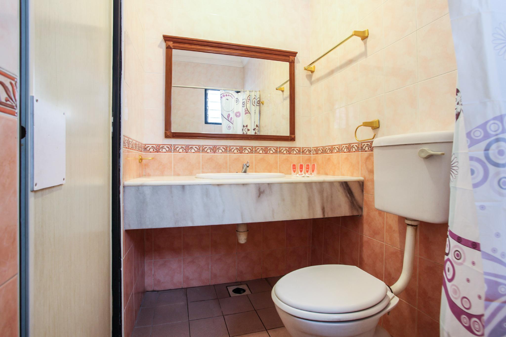 Hotel Home 88 Teluk Intan Exterior foto
